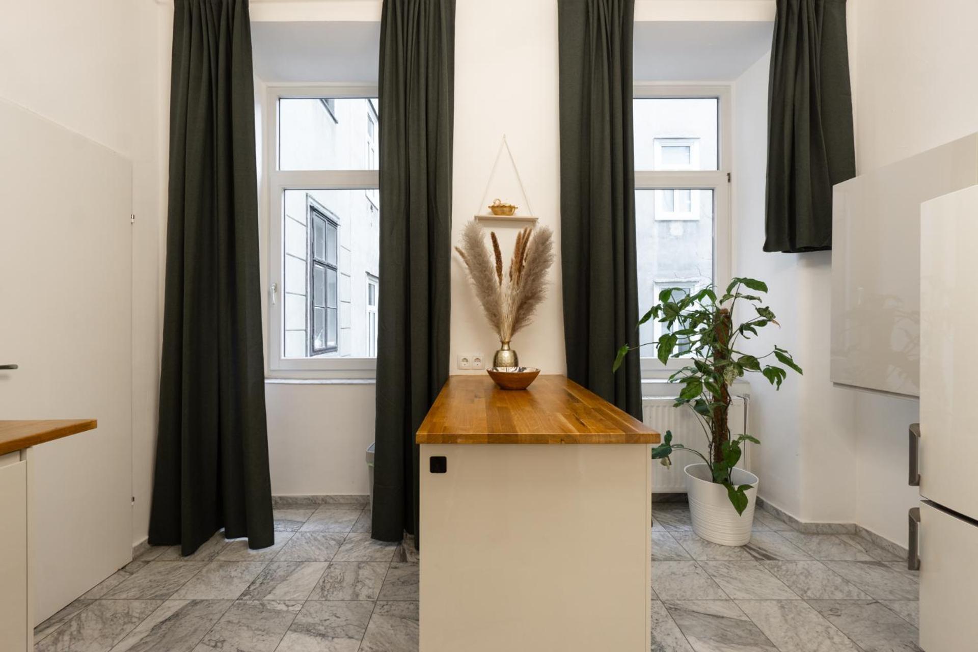 Central Apartment In Viennese Old Building Esterno foto